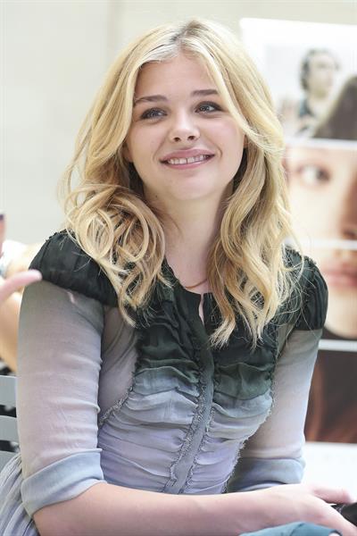 Chloe Grace Moretz attends a QA session Promoting  If I Stay in Seattle 