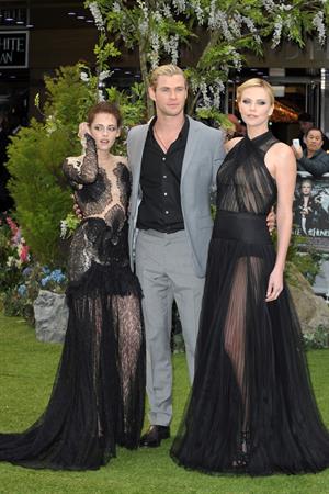 Charlize Theron and Kristen Stewart at the  Snow White And The Huntsman  World Premiere, May 14, 2012