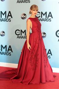 Taylor Swift - 47th Annual CMA Awards 11/6/13  
