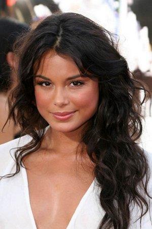 Nathalie Kelley