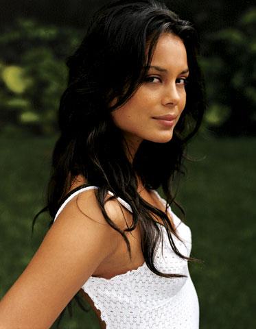 Nathalie Kelley