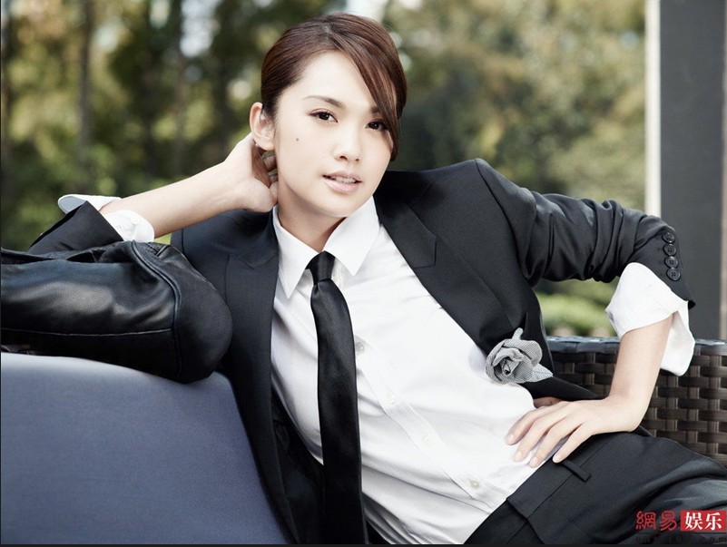 Rainie Yang