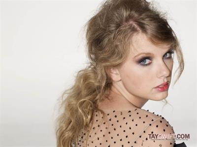 Taylor Swift - Glamour 2009/2010 by Matthias Vriens