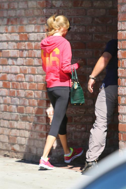 Taylor Swift in Burbank on September 28, 2013
