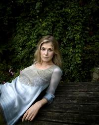 Rosamund Pike Rosamund Pike Pics 