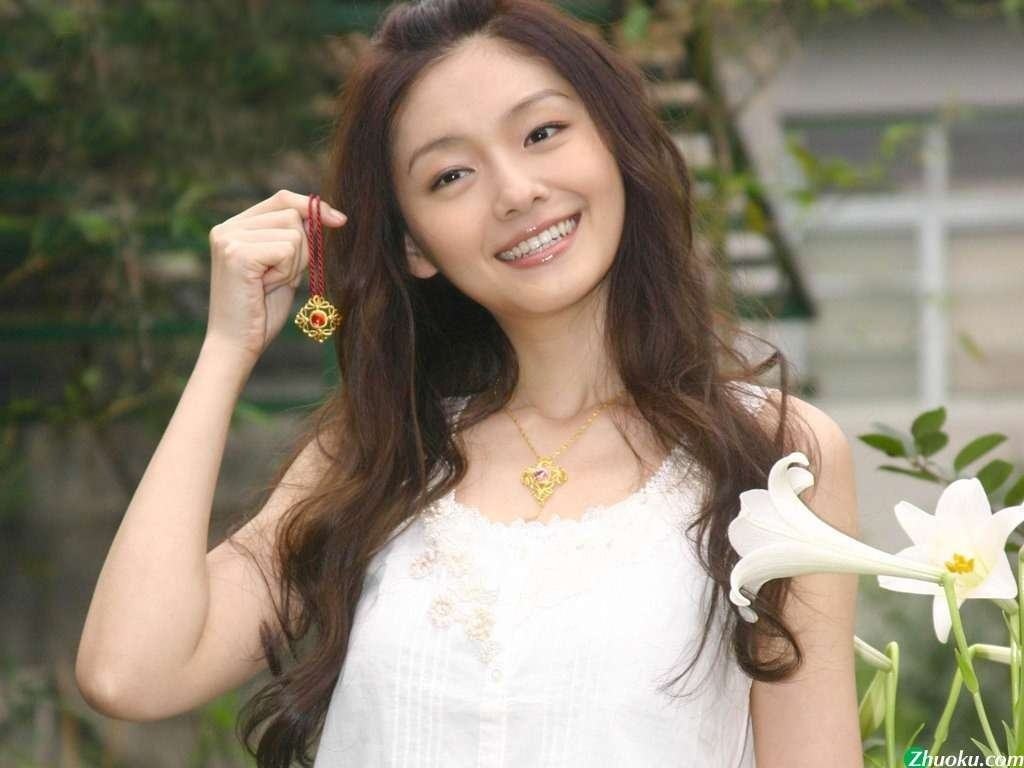 Barbie Hsu
