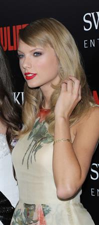 Taylor Swift -  Romeo & Juliet  LA Premiere 9/24/13  