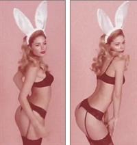 Doutzen Kroes in lingerie - ass