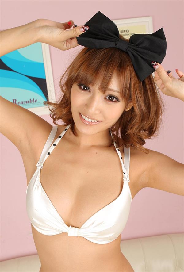 Asuka Kirara in lingerie