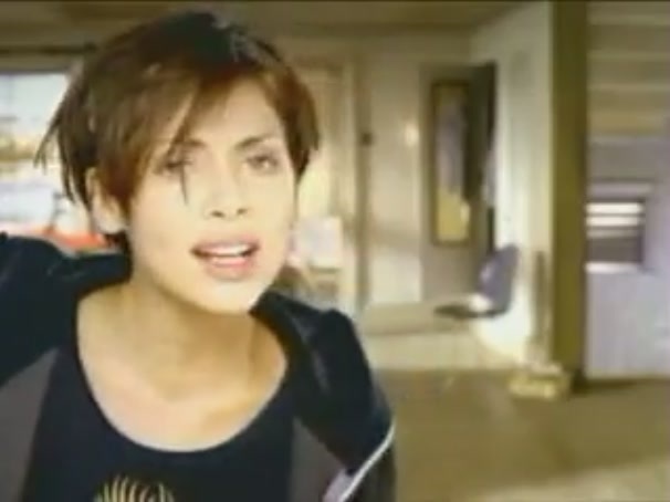 Natalie Imbruglia
