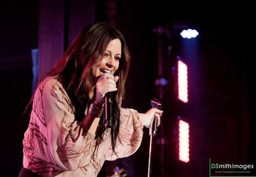 Sara Evans