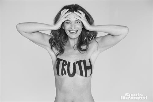 Paulina Porizkova in Sports Illustrated 2018