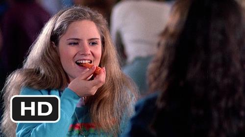 Jennifer Jason Leigh