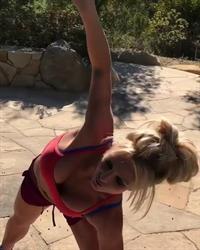 Britney Spears sexy cleavage