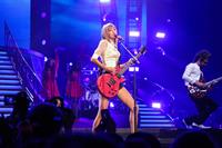 Taylor Swift  Red  Tour - Concert at the Staples Center in Los Angeles - August 19, 2013 