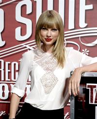 Taylor Swift 'Red' Tour Press Event in LA 8/20/13  