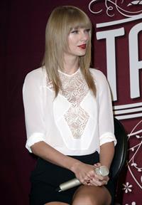 Taylor Swift 'Red' Tour Press Event in LA 8/20/13  