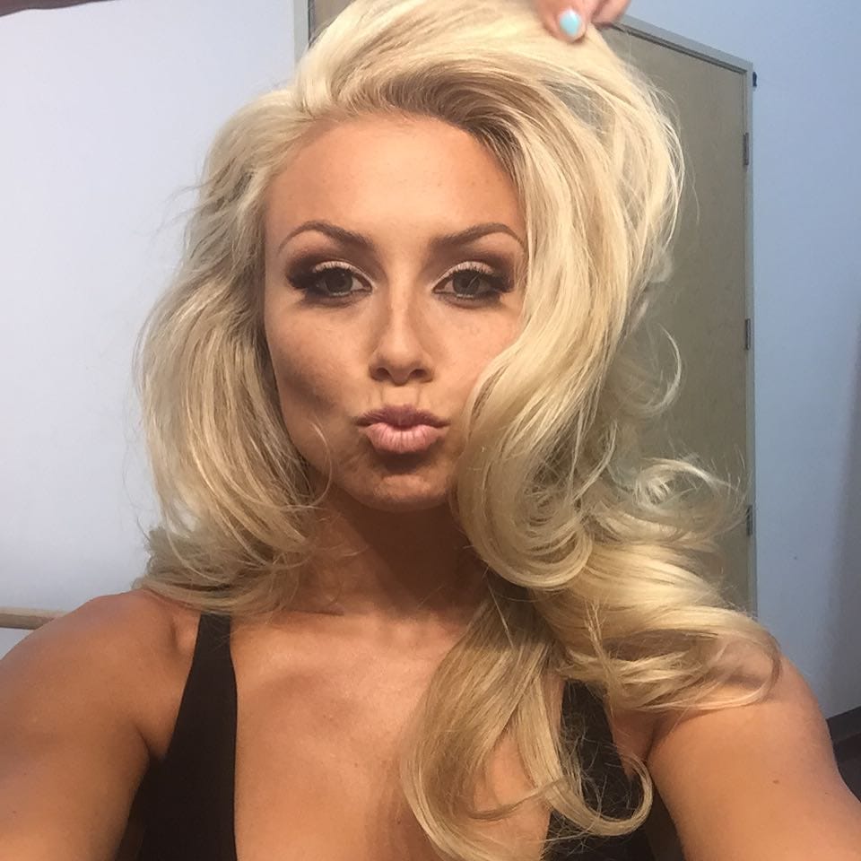 Dianna Dahlgren taking a selfie