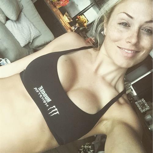 Dianna Dahlgren taking a selfie