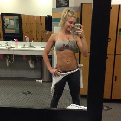 Dianna Dahlgren taking a selfie