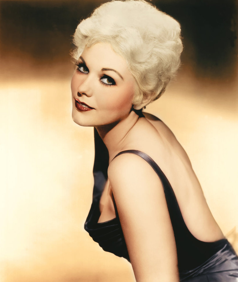 Kim Novak Pictures in an Infinite Scroll - 49 Pictures