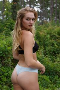 Ellen Kennedy in Jeans