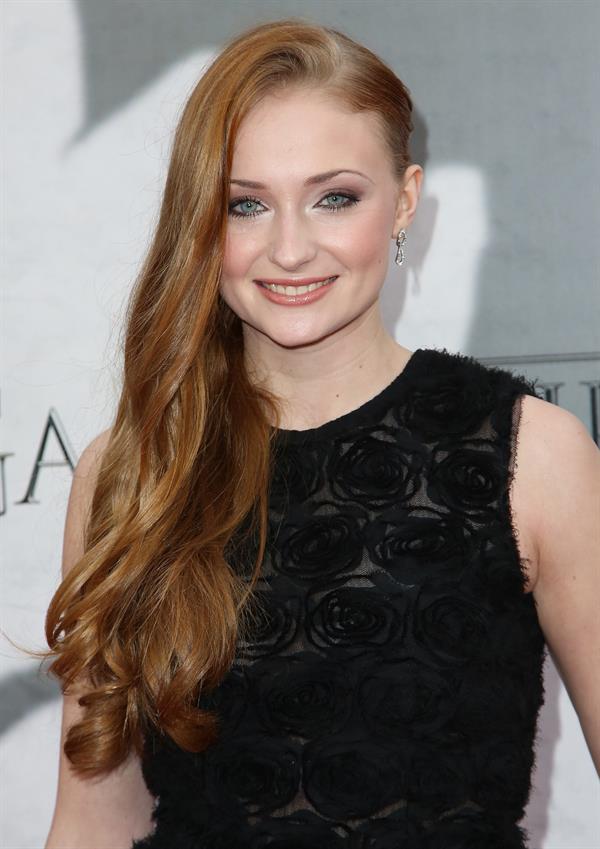 Sophie Turner (Actress)