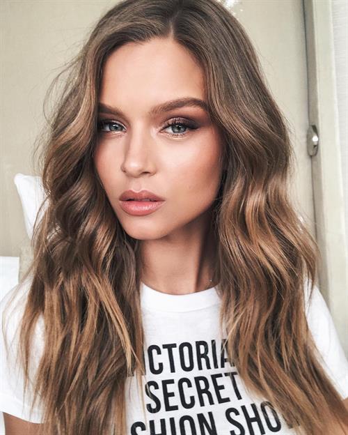 Josephine Skriver