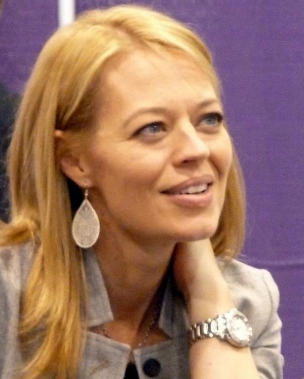 Jeri Ryan