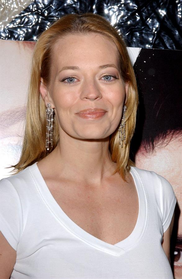 Jeri Ryan