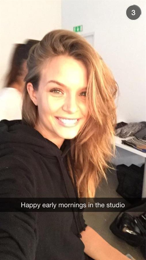 Josephine Skriver taking a selfie