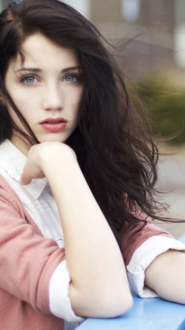 Emily Rudd