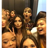 Lily Aldridge Pictures Lily Aldridge