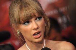Taylor Swift Fragrance Foundation Awards at Alice Tully Hall in Lincoln Center - New York City - June 12, 2013 