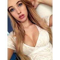 Maria Doroshina taking a selfie