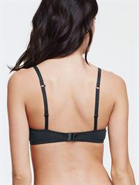 Sara Sampaio in lingerie