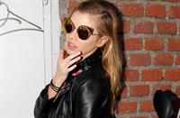 Stella Maxwell