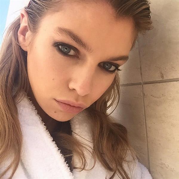 Stella Maxwell