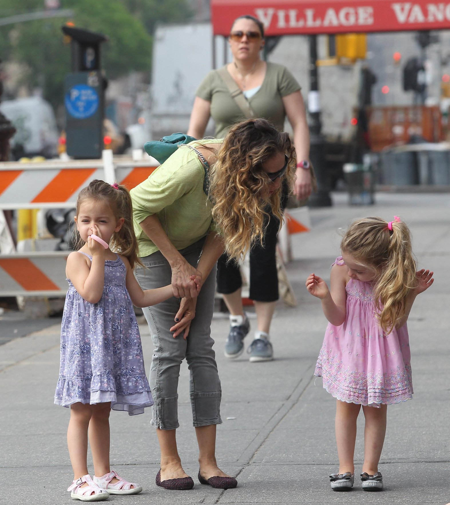Sarah Jessica Parker Takes a stroll with her twins around the West Village in New York City (May 21, 2013) 