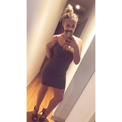 Charlotte taking a selfie