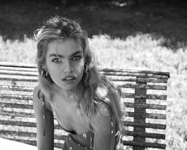 Stella Maxwell