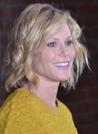 Julie Bowen