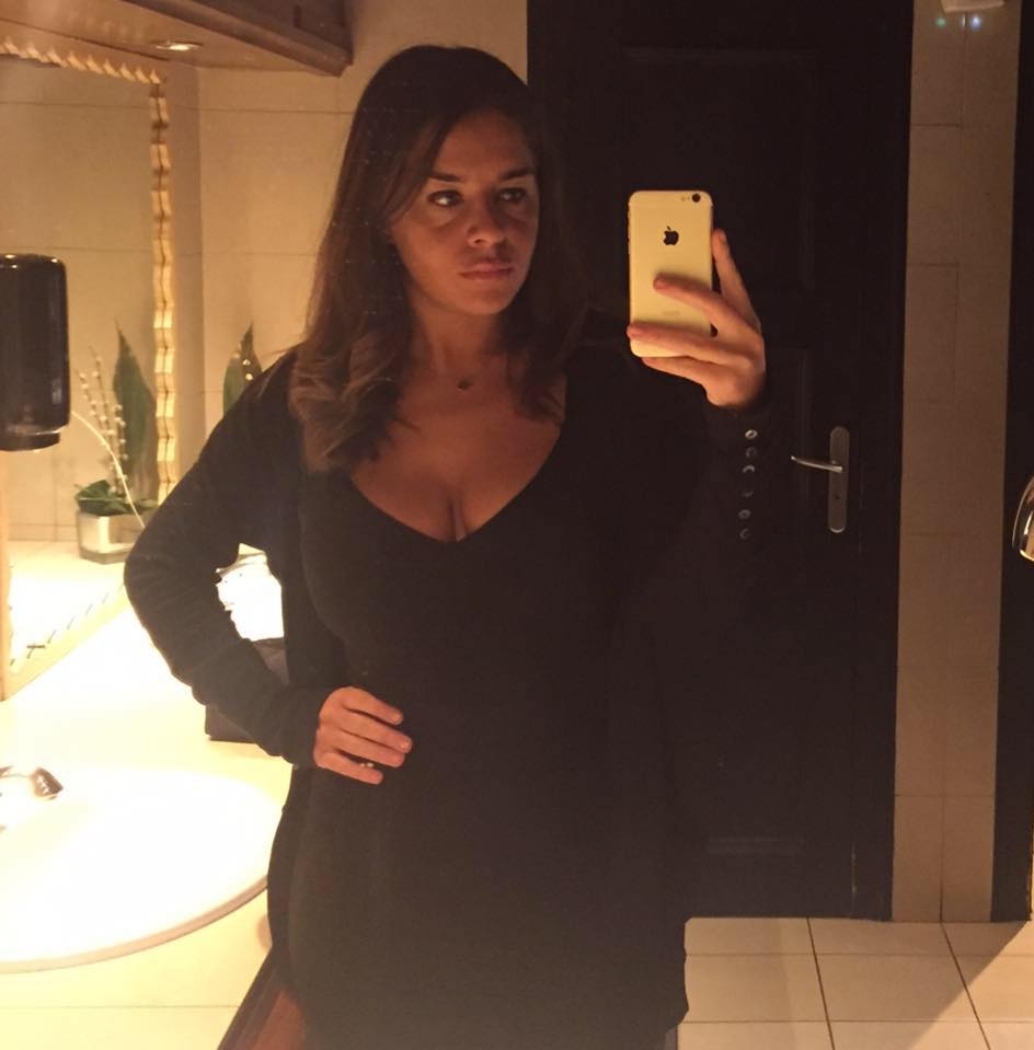 Laura taking a selfie