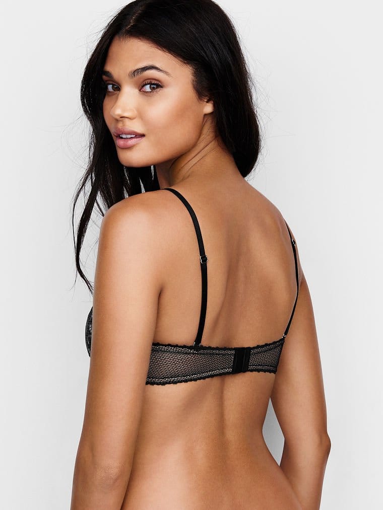 Daniela Braga in lingerie