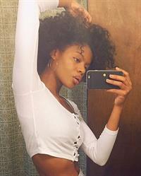 Samia Hampstead taking a selfie