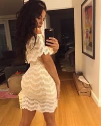 Mónica Alvarez taking a selfie