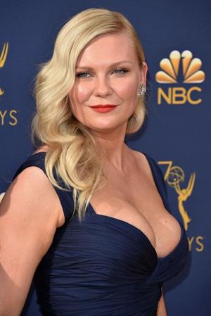 Kristne Dunst Big Breasts Emmy Awards Los Angeles