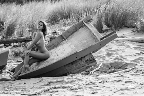 Elena Rizzello (aka Elena Riz) is an Italian Model and dancer with perfect, big tits and huge areolas.