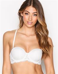 Lorena Rae in lingerie