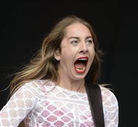 Este Haim